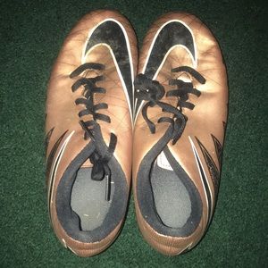 Nike hyper venom gold cleats